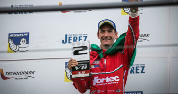 Alfonso Celis Jr. en la recta final del campeonato jpeg